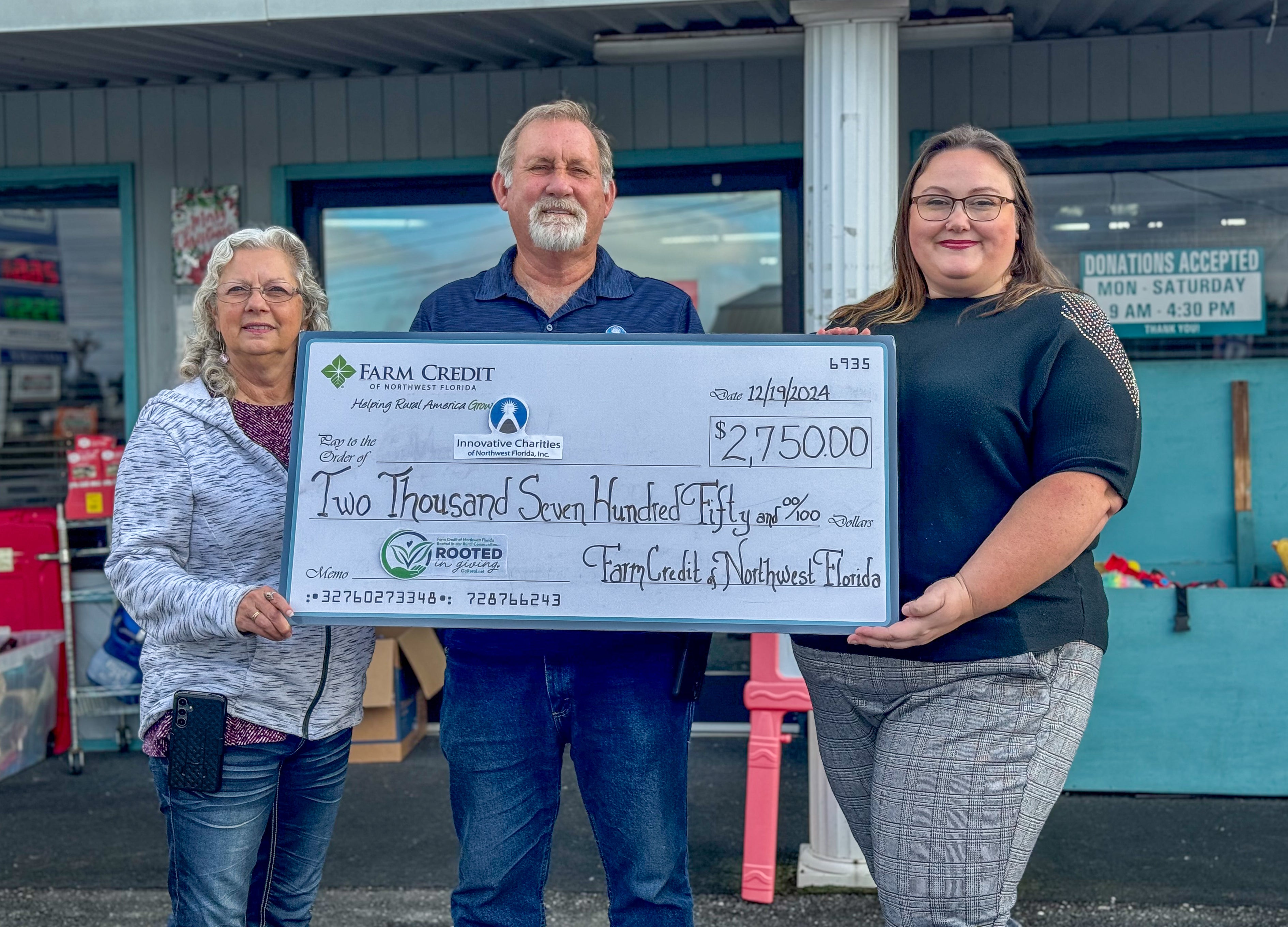 From L to R: Shirley Arnold & Robert Arnold, Innovative Charities of Northwest Florida, Sarah Stroupe, Farm Credit of Northwest Florida